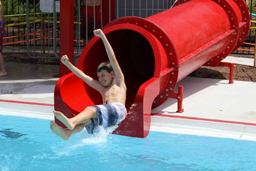 Closed Flume Fiberglass Water Slide Model 1654-32 Closed Flume Fiberglass Water Slide Model 1654-32